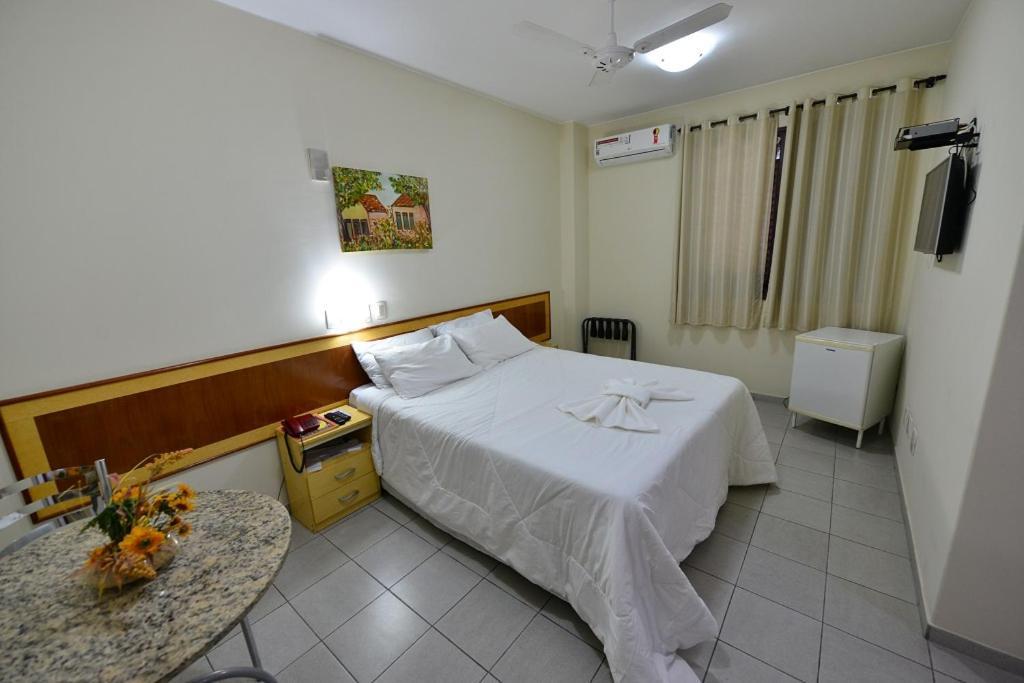 Vind'S Plaza Hotel Caratinga Exterior photo